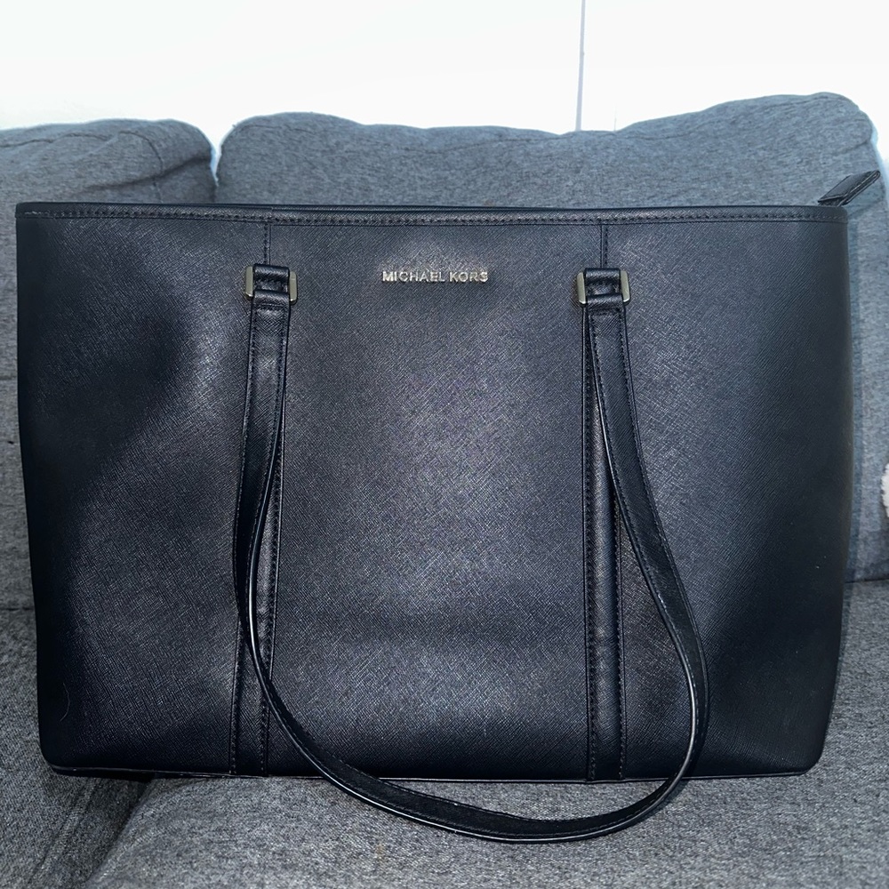 Michael Kors• Black Leather•Shoulder Bag•Large Tote